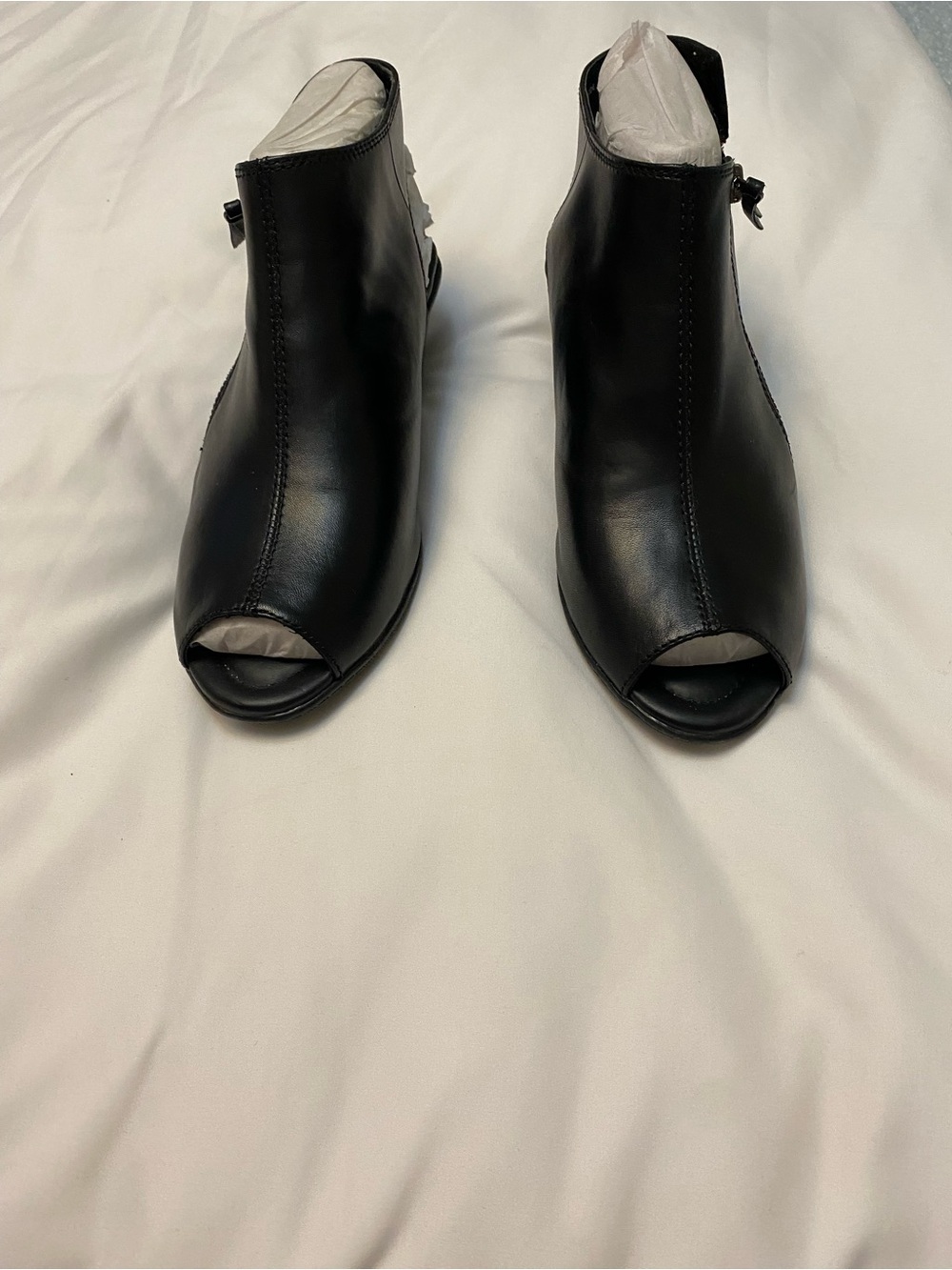 Earth Shoes Kristy Leather Peep-Toe Booties S